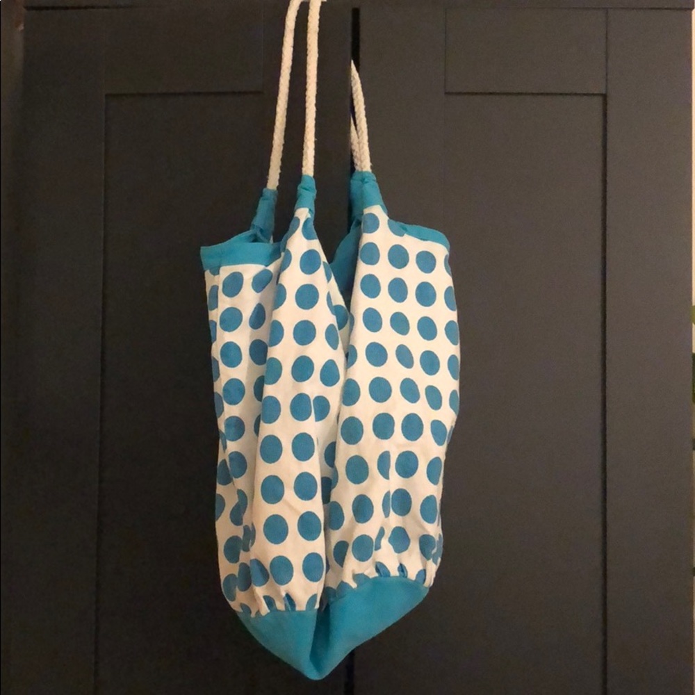 🍀 4 for $15 Polka-dot bag w/cute rope handles